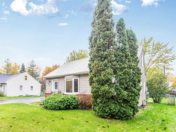 3rd image of 2554 Oriole Ln