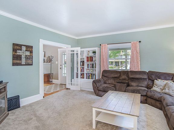 5th image of 3438 Van Buren St