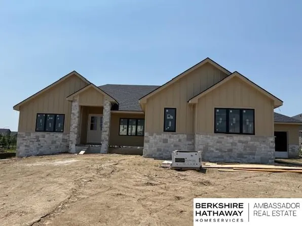 11560 S 123rd Ave, Papillion, NE 68046