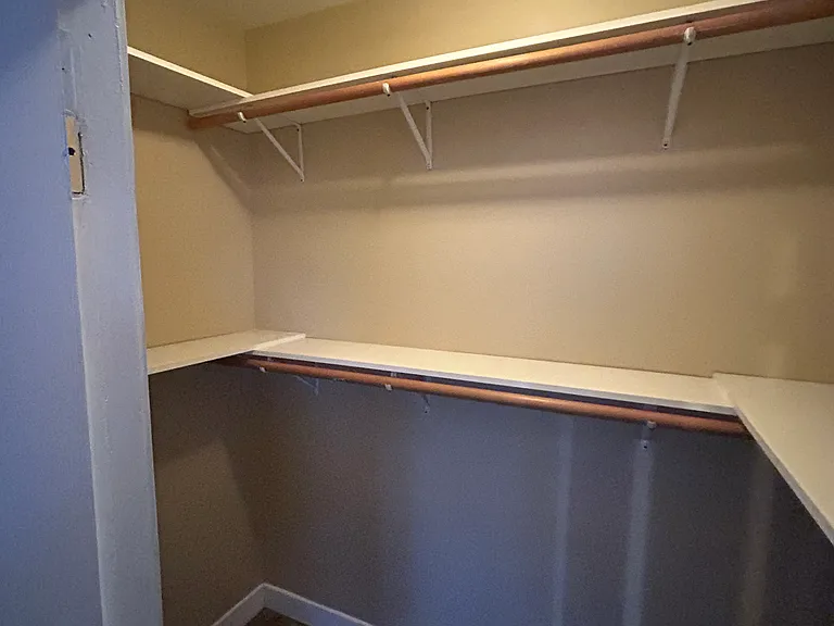 8032 S Green St #2 — Photo 7