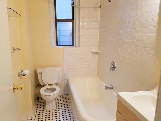 Rented by Alma Realty Corp. | media 4