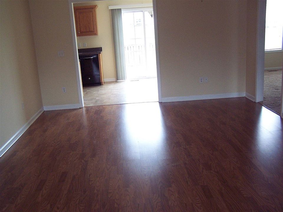 2nd image of 403 Granite Cir