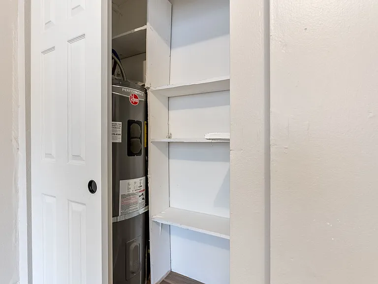 Ainsworth St - Rooms for Rent — Photo 34