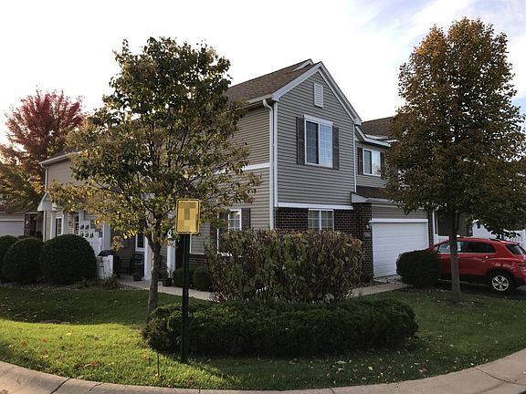 3rd image of 15702 Emerald Dr N Unit 2