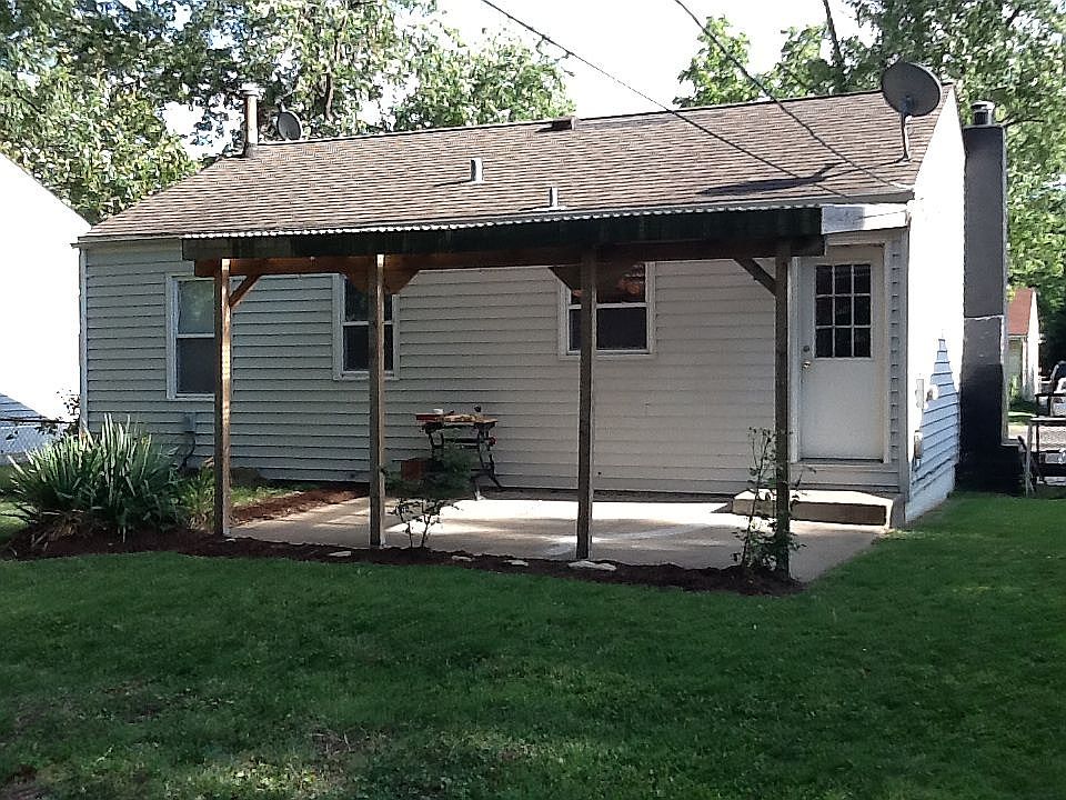 2nd image of 9613 Echo Ln