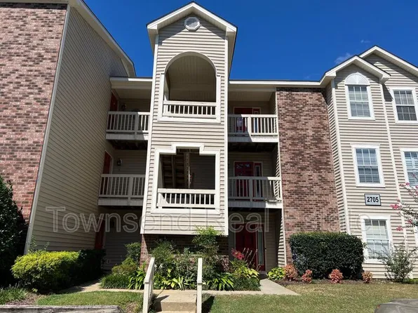 2705-5 Preston Woods Ln, Fayetteville, NC 28304