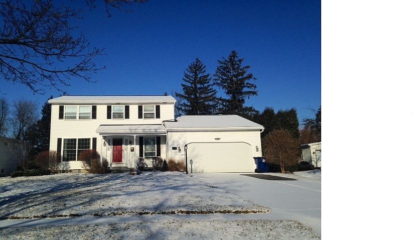 1st image of 418 Sherbrooke Ave