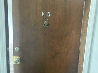 12 N Craig Pl APT 2W, Lombard, IL 60148