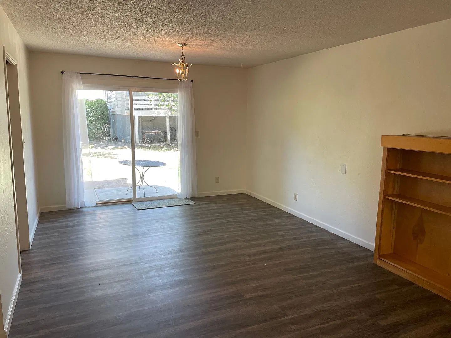 **Reserve Now For Summer 2027** Spacious 6-Bedroom House Near Chico State — Photo 4