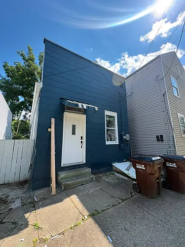 307 E 13th St Photo 1