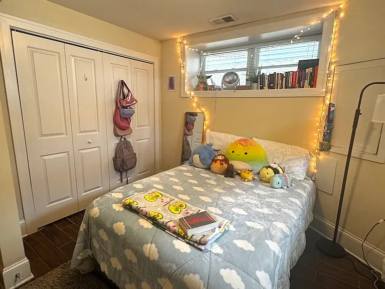 2619 N Southport Ave #1F — Photo 9