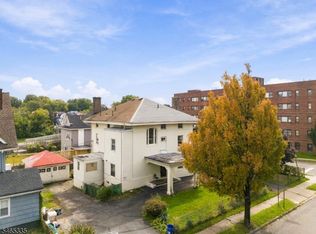 72 N Munn Ave, East Orange City, NJ 07017