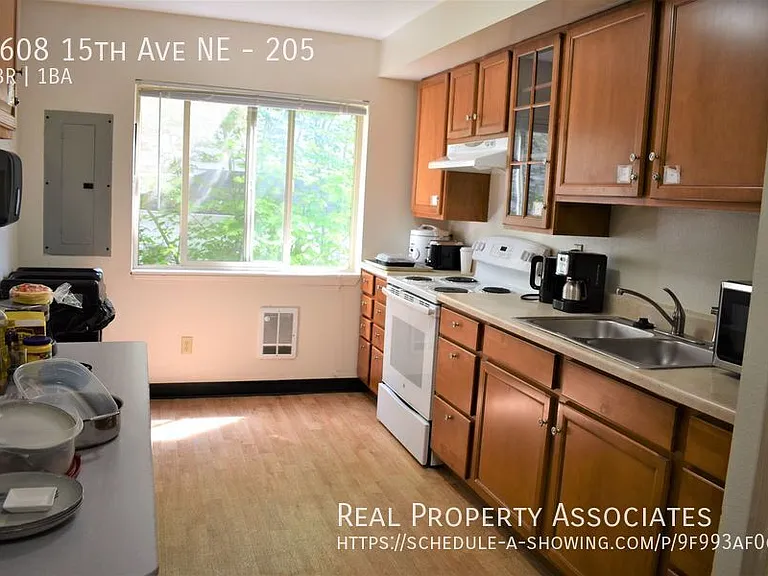5608 15th Ave NE — Photo 48