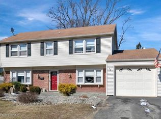 22 Waverly Pl, Matawan, NJ 07747