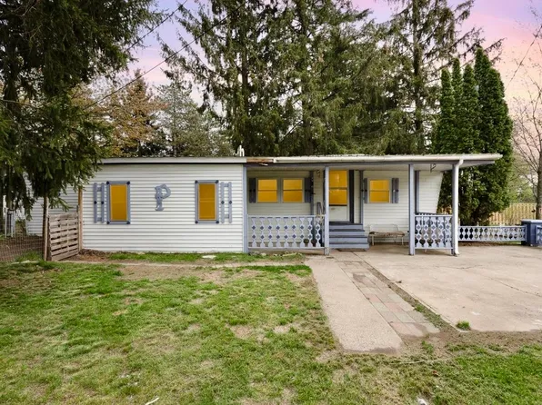 441 Evergreen Trl, Farwell, MI 48622