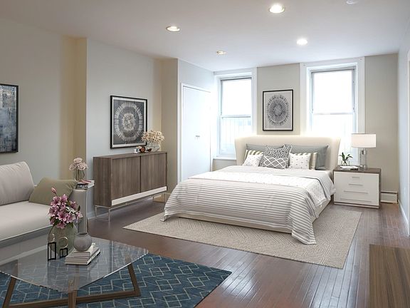 2nd image of 354 Varick St APT 1