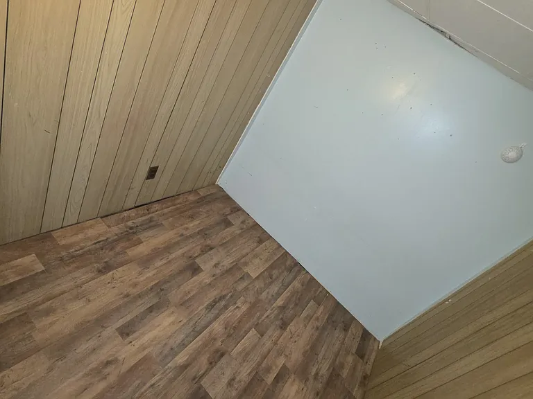 323 N Vine St — Photo 10