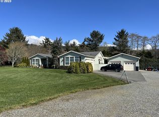 15618 Pedrioli Dr, Brookings, OR 97415