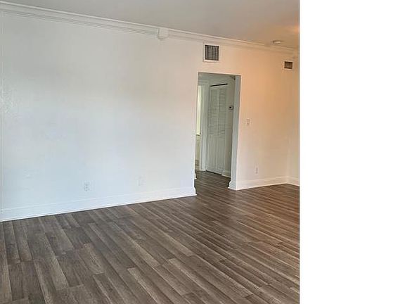 5th image of 1951 NE 167th St APT 13