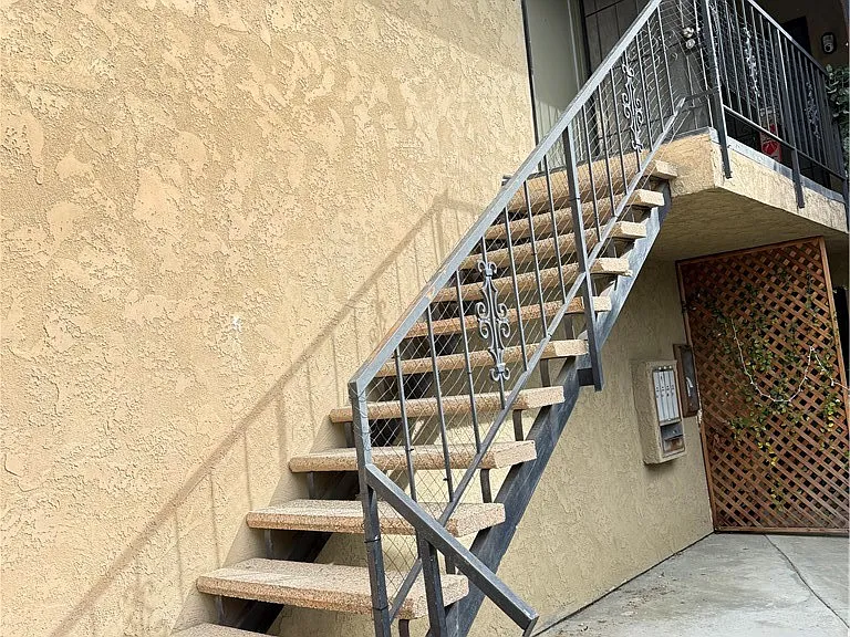 420 E Blueridge Ave — Photo 21