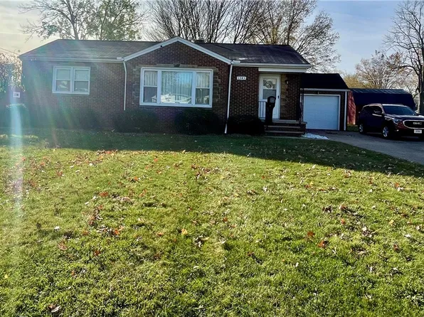 1343 W 33rd St, Lorain, OH 44053
