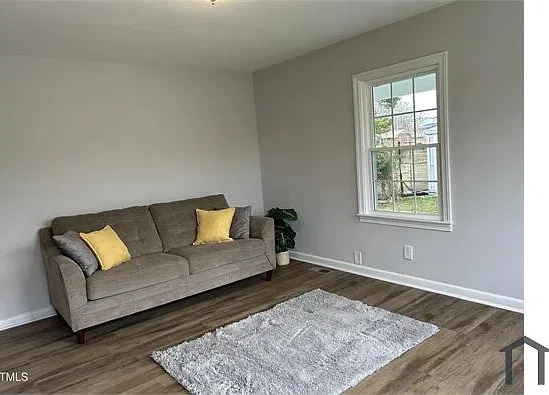 3 bed, 1026 sqft, $1,495 — Photo 3