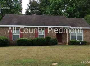 2827 Hosta Dr, Charlotte, NC 28269