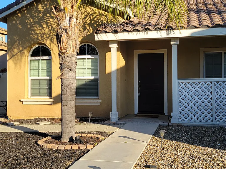 32850 Sandalwood Ln — Photo 4