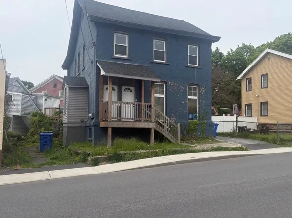 8 Roberts St #2A, Middletown, NY 10940