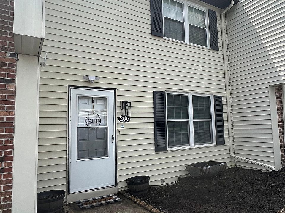 1st image of 206 Northwinds Dr #206