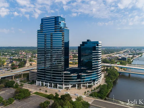 335 Bridge St NW APT 2004, Grand Rapids, MI 49504