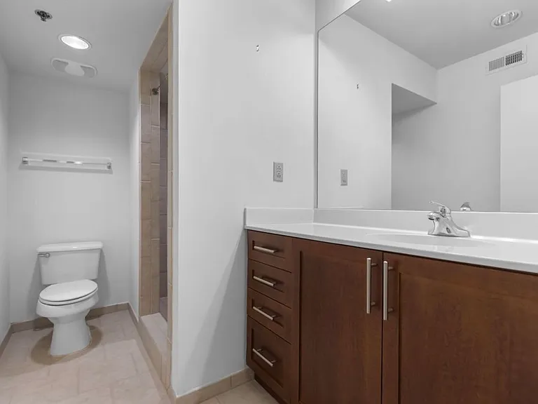 400 Mills Ave #409 — Photo 10