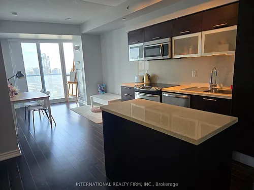 386 Yonge St #3404 Photo 1