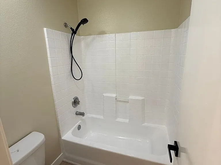 15766 Midwood Dr #4 — Photo 31