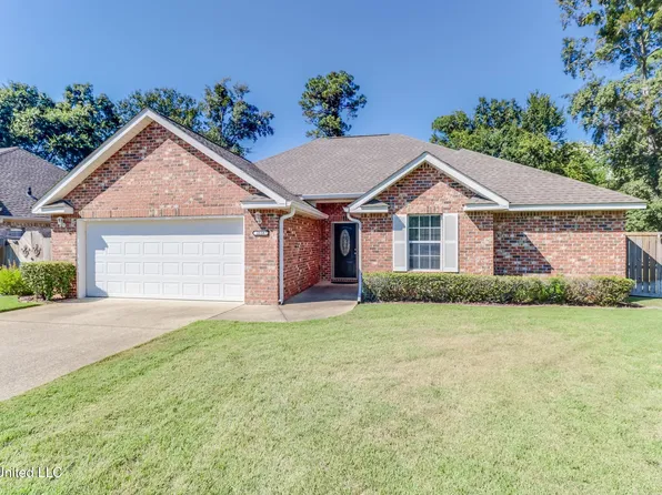 2558 Rue Palafox, Biloxi, MS 39531