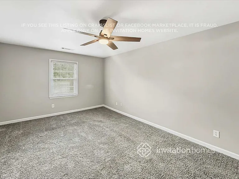 4351 Lakeside Hills Way NE — Photo 13
