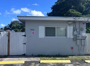 910 NW 3rd Ave #3, Hallandale Beach, FL 33009