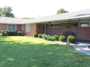 101 N Hogan St, Pryor, OK 74361