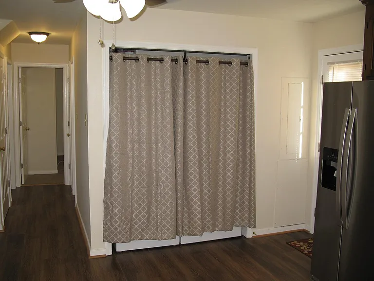 6419 Chenault Way — Photo 13