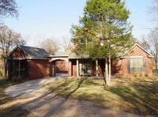 5345 E Charter Oak Rd, Guthrie, OK 73044