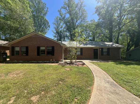 125 Laurie Dr, Athens, GA 30605