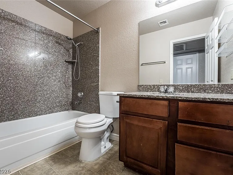 2606 S Durango Dr #256 — Photo 8