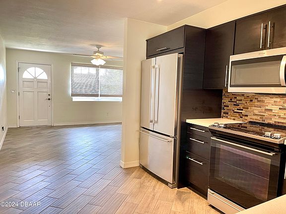 2nd image of 4002 Oriole Ave