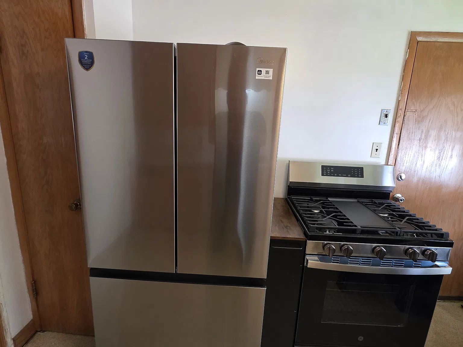 2 bed, 1000 sqft, $1,300 — Photo 1