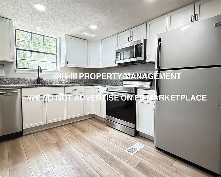 1933 Lawrence Ct — Photo 6