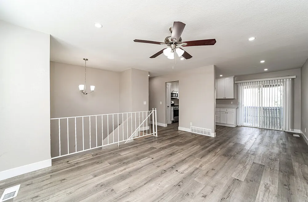 4 bed, 2.0 bath, 1574 sqft, $2,605 — Photo 4