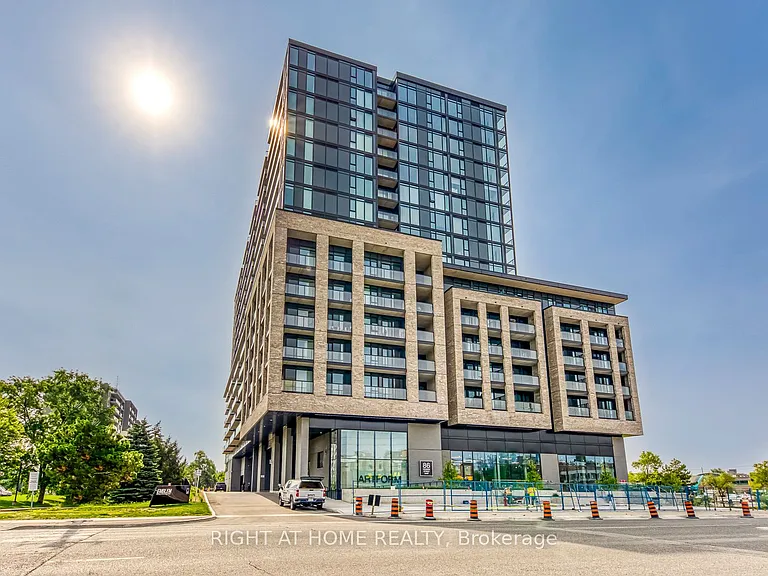 86 Dundas St E #606 — Photo 1