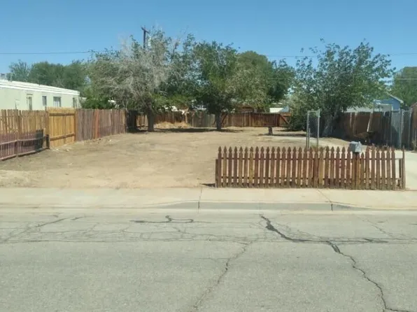 1320 W Saint George Ave, Ridgecrest, CA 93555