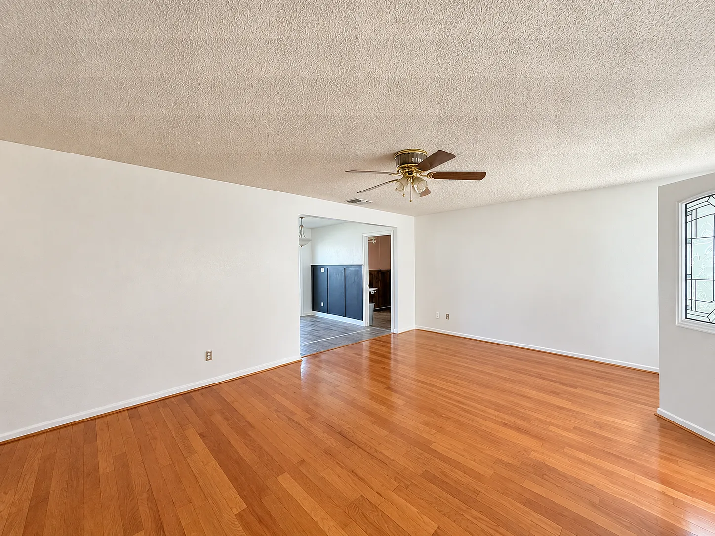 11252 Bellaire St — Photo 3