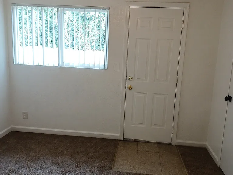 218 W Dakota Ave #A — Photo 22